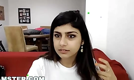 CAMSTER - Mia Khalifa's Cam Turns On Before She's Ready
