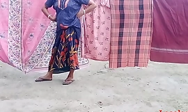 Bengali Desi Village Wife and Her Boyfriend Dogystyle fuck outdoor ( Official dusting By Localsex31)