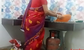 Desi Bengali desi Village Indian Bhabi Kitchen Sex In In flames Saree ( Official Video Wits Localsex31)