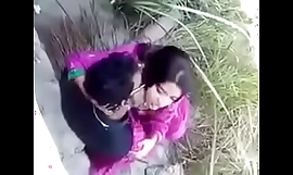 Village Desi indian couple outdoor sex, outdoor coition couple, viral coition Desi indian couple doing coition at outdoor
