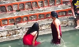 INDIAN Column SHOW HER BUMB AND BRA IN RIVER