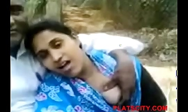Desi girlfriend boobs press at one's fingertips park