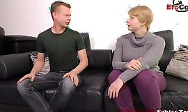 Brzydkie niemiecka dziewczyna uprawia seks spotkanie po wideo rozmowa przez EroCom