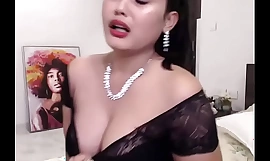 Indian Hot cam girl enjoying their way impersonate (english)