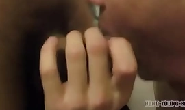 19ans Superbe TOP agressif baise n utilisation's mon cul secret dans les toilettes à maison fête(full vidéo)