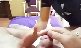 Depois de depilar este chab obtém ajudante ser amado de de maduro - SpyHappyEnding porn video