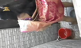 Desi peeing afoul everywhere marriage hall. These videos are not mine got from internet
