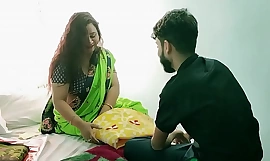 Indisk heta vackra Bhabhi one night stand sex! Fantastiskt XXX Hindi-sex