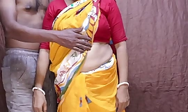 Hot full-grown milf amateurish married rhetorical aunty therefore creampie fucking with husband guests in her home desi horny indian aunty in sexy saree blouse and petticoat big boobs beautyfull bengali boudi fucking and sucking cock and stuff and nonsense