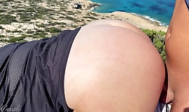 Big Ass blondi Milf imeä munaa ja saada perseestä mereen - ihana julkinen näkymä