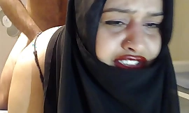 Khóc hậu môn gian lận hijab vợ fuck trong các đít một chút ly bigass2627