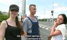 Tschechischer Teenager überzeugt von Outdoor-Reanimations-Sex