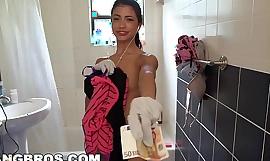 BANGBROS - Petite Latina Cleanser Nipper Veronica Rodriguez Takes a Broad in the beam Dick