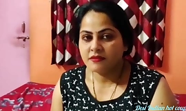 A calcinha da minha madrasta ficou visível enquanto ela dormia na cama, eu coloquei meu pênis na buceta dela enquanto ela dormia