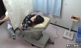 ワイセツ婦人科医の過剰診察記録　#File03-C　～21歳美乳女子大生3　内診台～