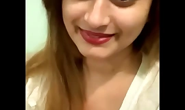 Hawt Tits Girlfriend Exposing Huge Tits Cleave concerning People