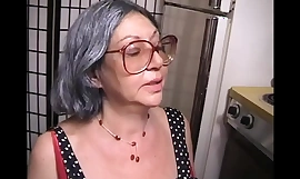 Top Heavy Grannies (Tom 1, Scena 1)