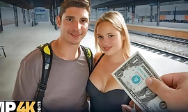 Een utopisch uitje verandert in een heftige affaire met een blonde, Europese schoonheid in een openbaar toilet.