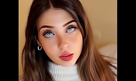 我最好的朋友的阴茎很容易就能滑进我的嘴里，他射精也很快，即使戴着错误的避孕套也一样。