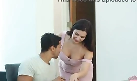 Alina Angel, a sedutora mamãe de seios fartos, é violentada e, para completar, recebe uma chuva de esperma de um enorme pênis negro.