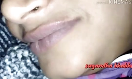 (Audio Hindi) Makcik penyewa Desi bercinta di bawah selimut