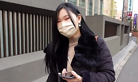 Você gosta de mulheres casadas sensuais? Apresentamos a mulher casada de seios tamanho H, extremamente sensível, que diz: 